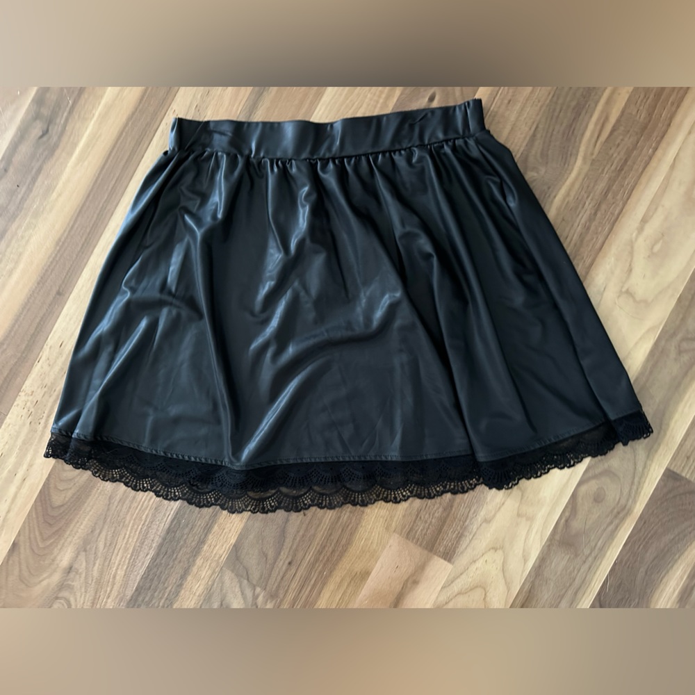 Faux leather black skirt